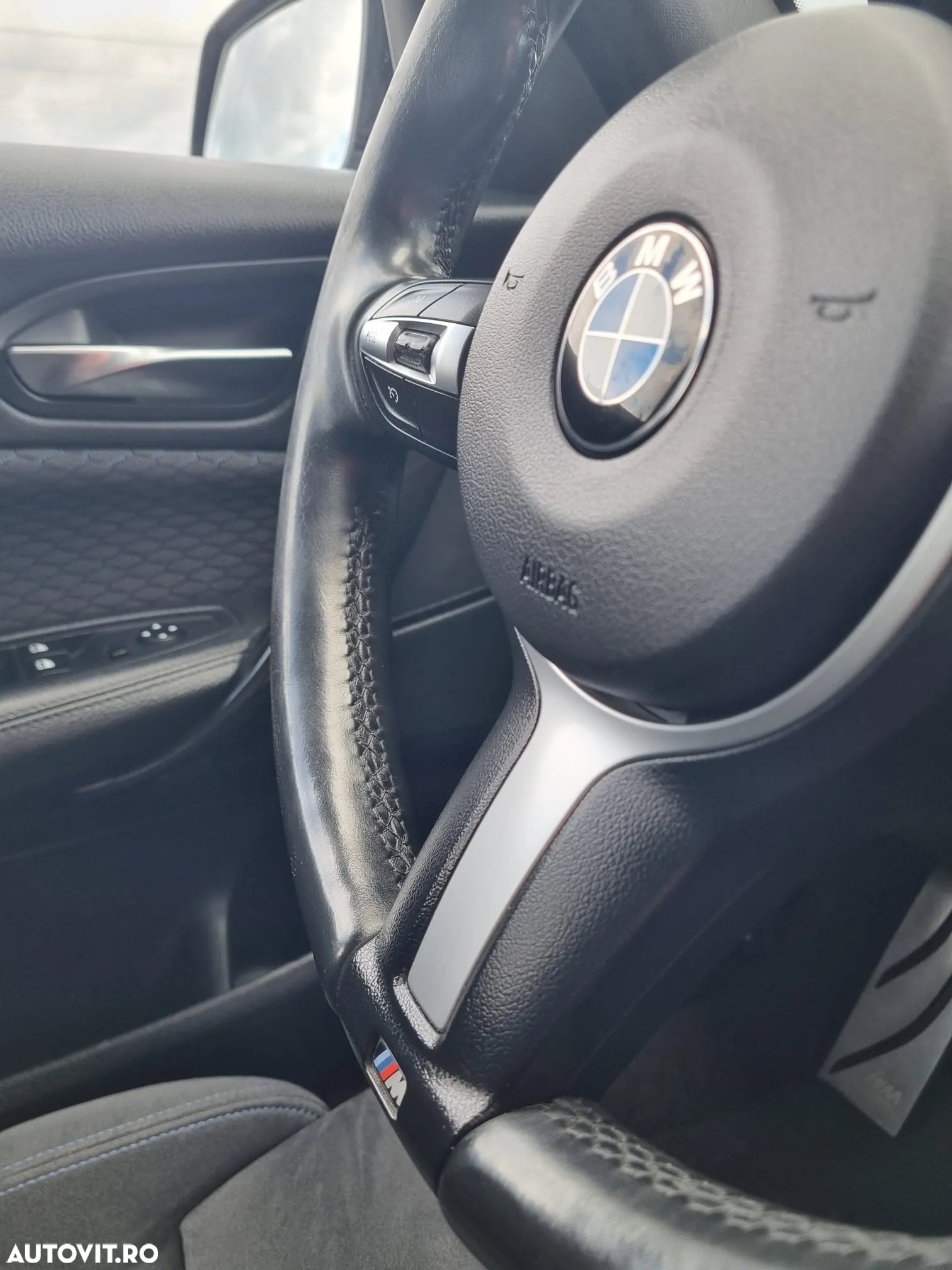 BMW Seria 1 120d xDrive - 29