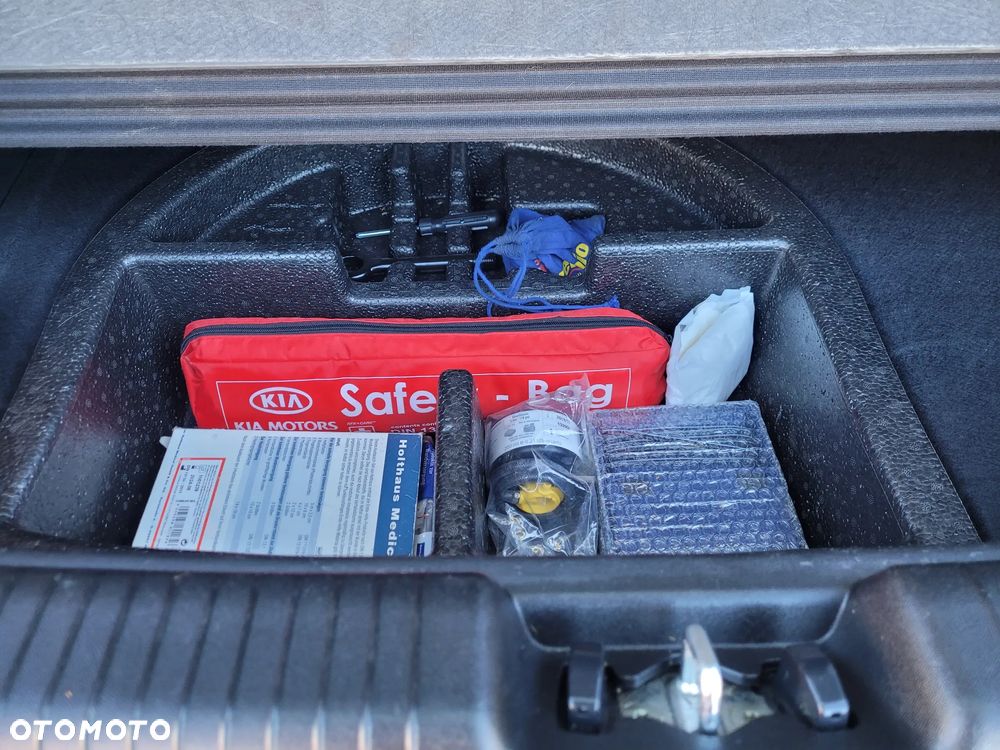 Kia Venga 1.6 CVVT Fifa World Cup Edition - 21