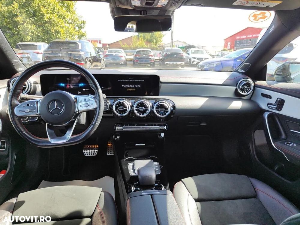 Mercedes-Benz CLA - 12