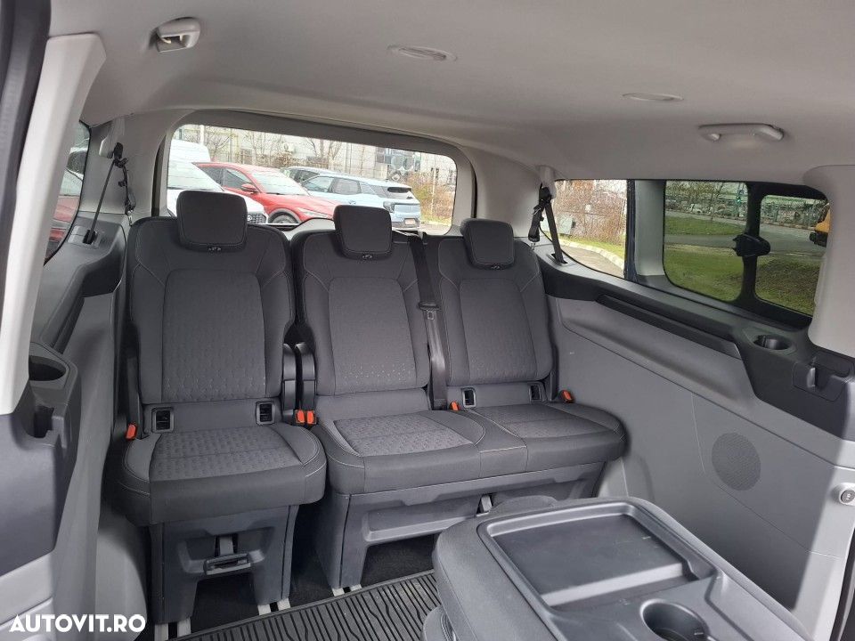 Ford Tourneo Custom - 10