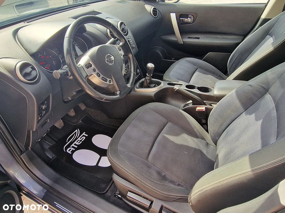 Nissan Qashqai+2 - 10