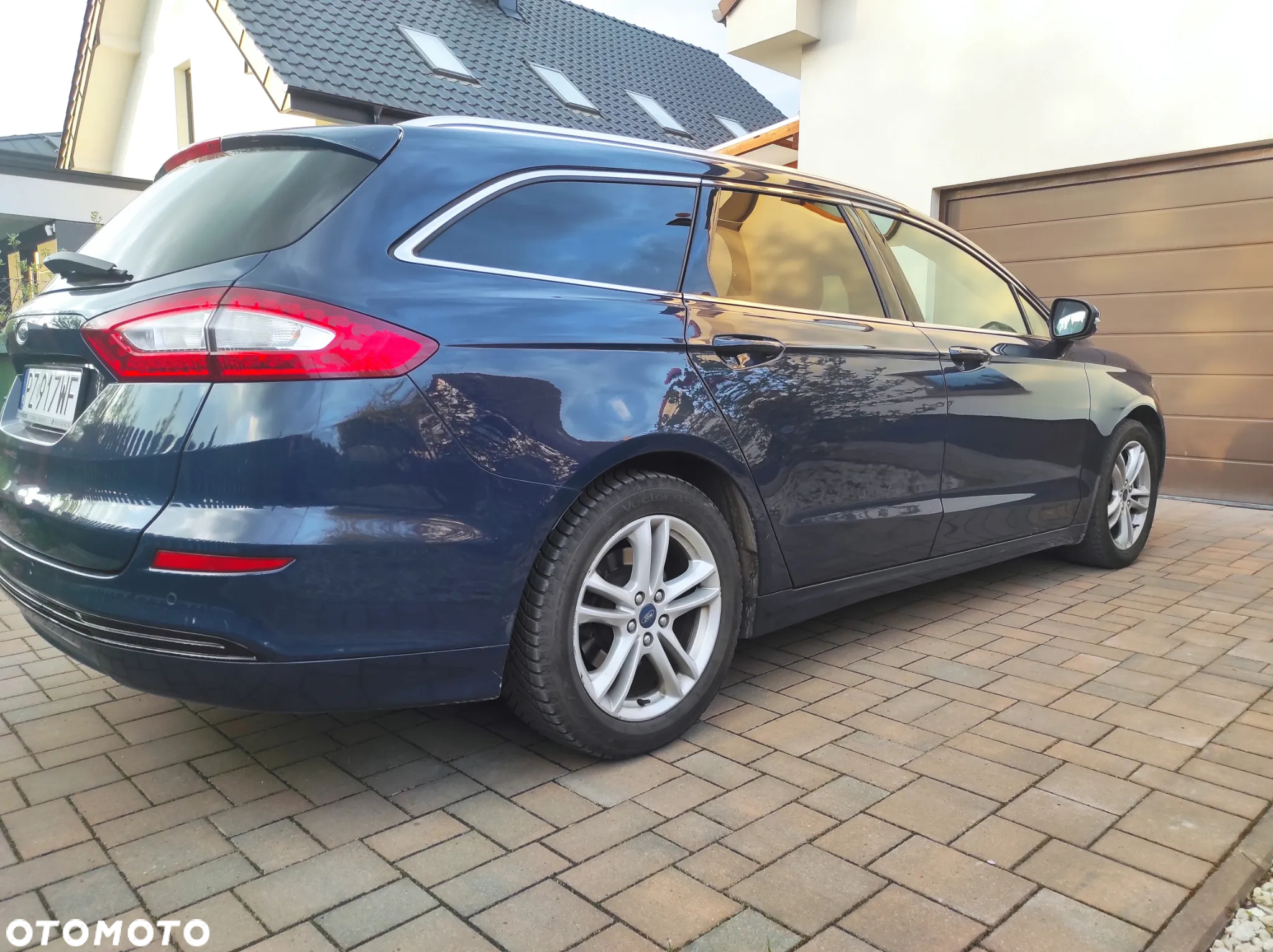 Ford Mondeo 2.0 TDCi Titanium - 4
