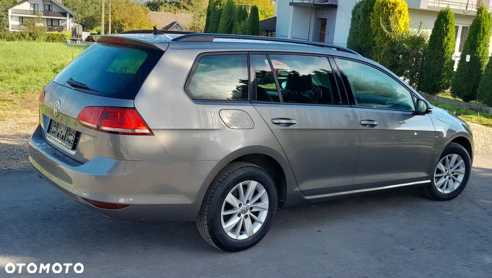 Volkswagen Golf Variant - 25