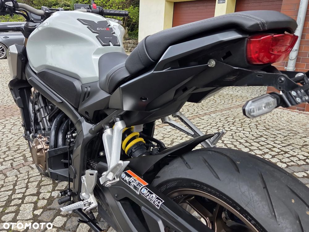 Honda CB - 32