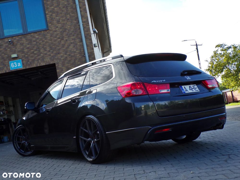 Honda Accord - 4