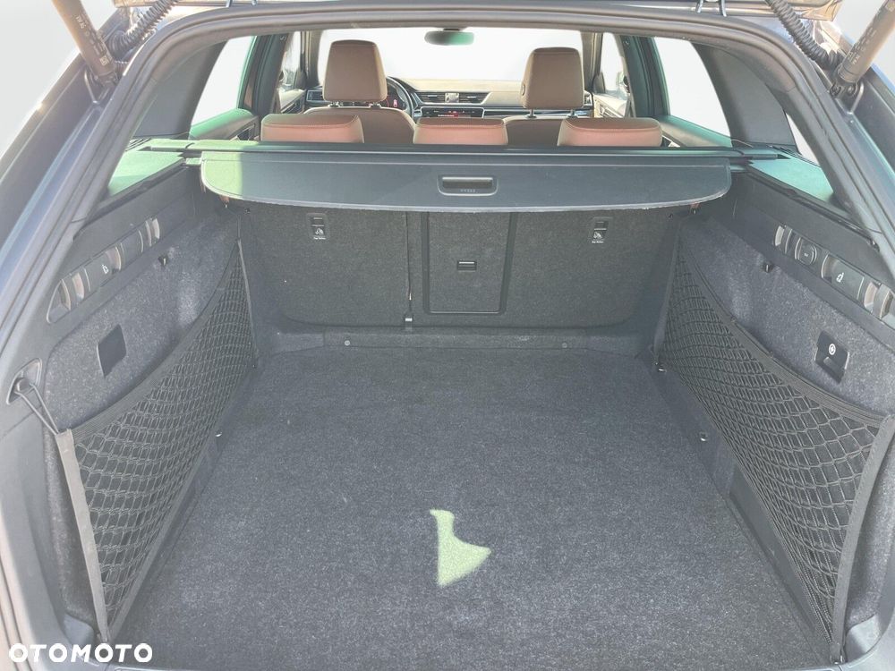 Skoda Superb 2.0 TDI SCR 4x4 L&K DSG - 17