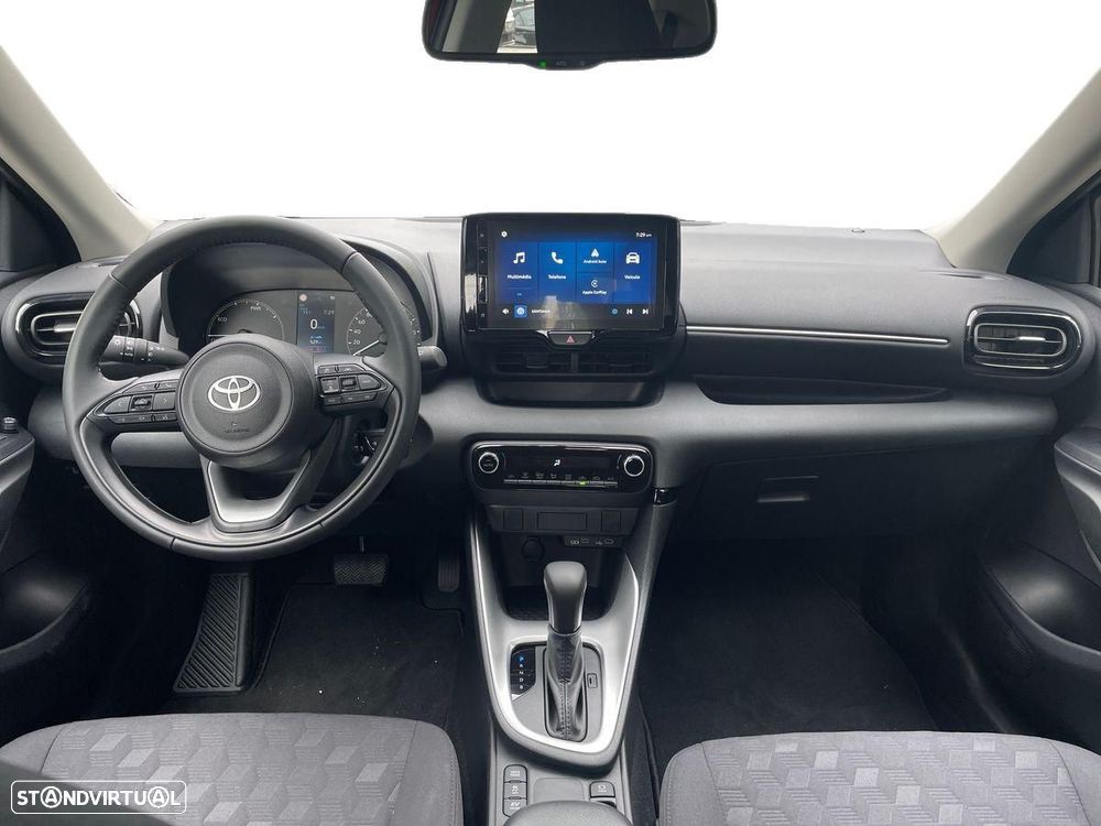 Toyota Yaris - 8