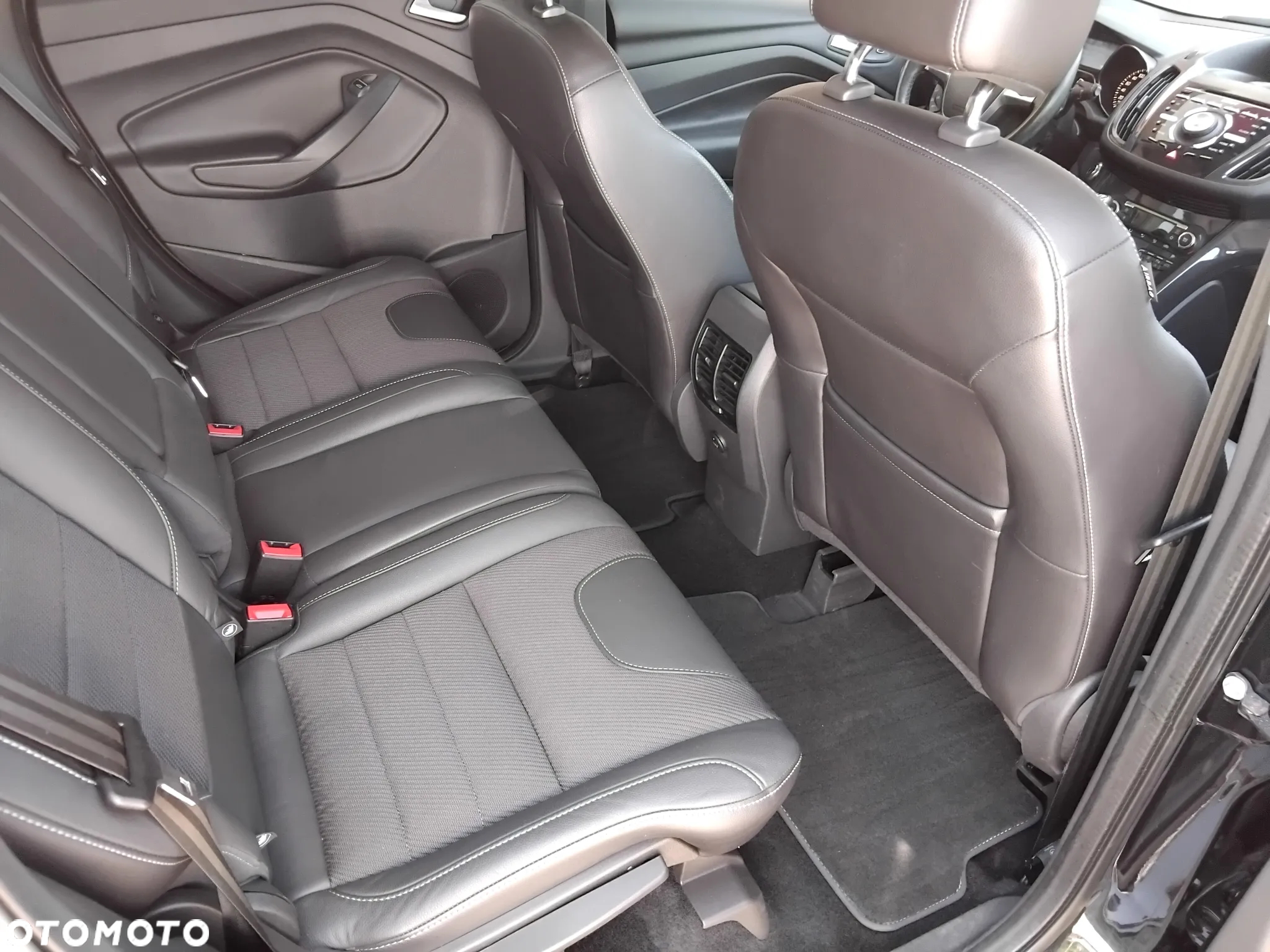 Ford Kuga - 9