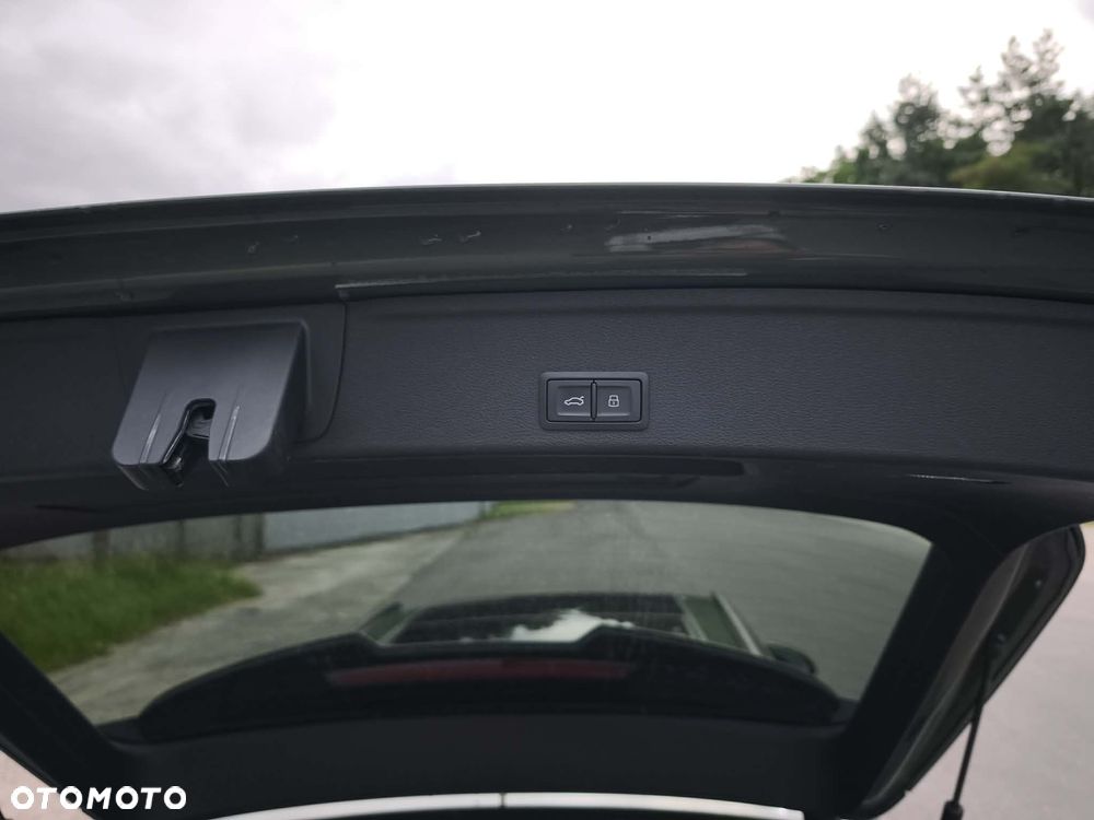 Audi A4 Avant 40 TDI quattro S tronic S line - 14