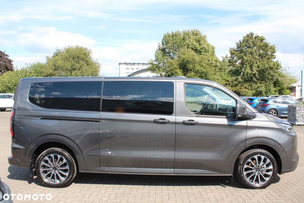 Ford Tourneo Custom 2026 photo 4