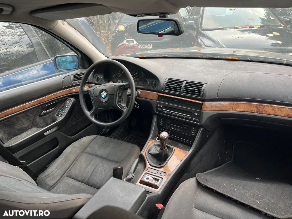Dezmembrez Bmw 525d E39 sedan facelift 2,5 diesel 163CP gri - 6