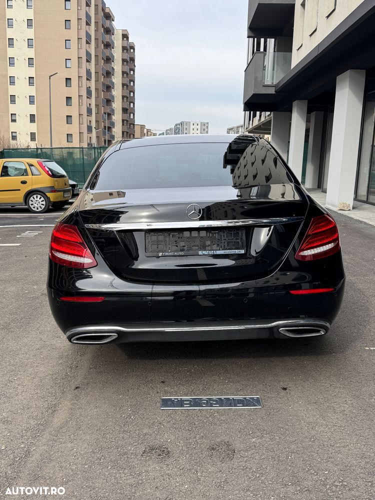 Mercedes-Benz E 220 d Aut. - 3