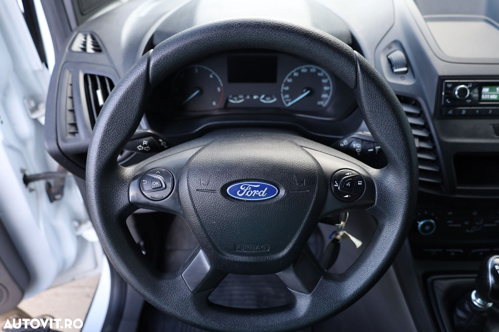 Ford Transit Connect - 16