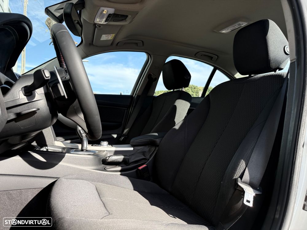 BMW 318 d Auto Pack M - 14
