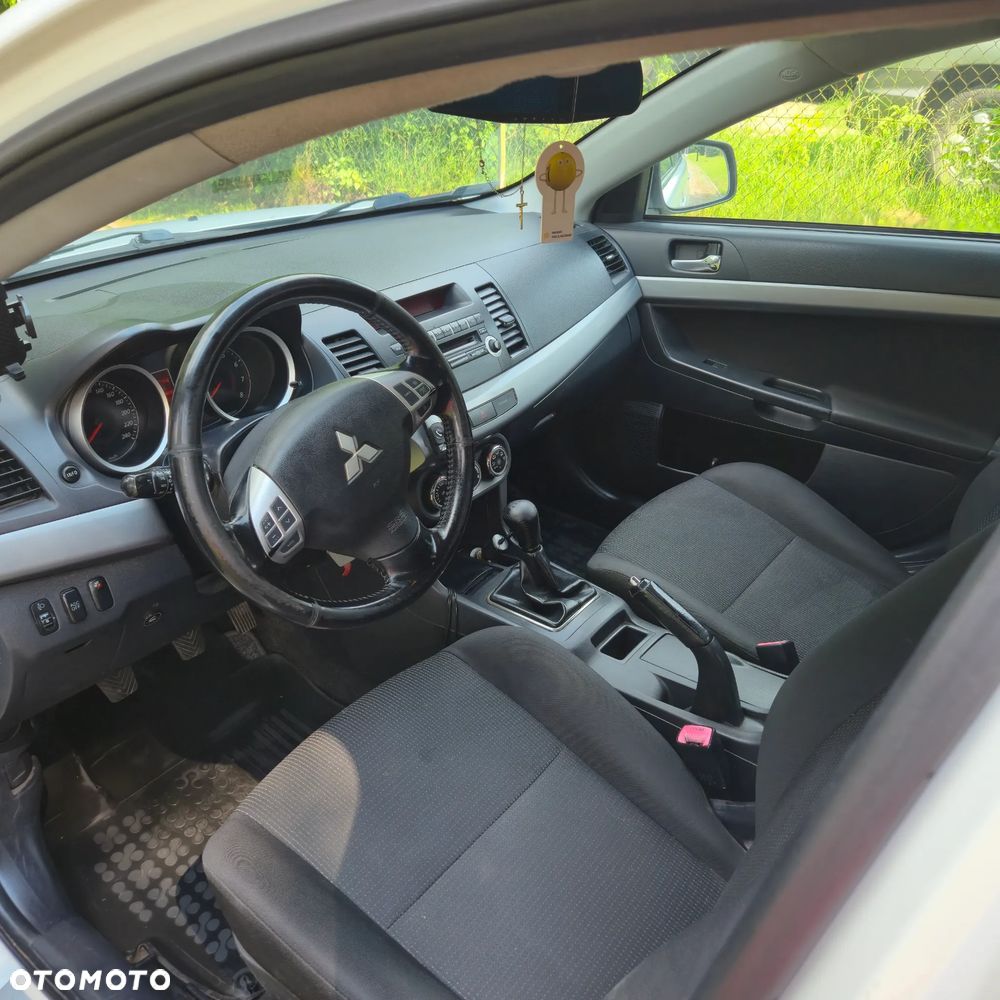 Mitsubishi Lancer 1.8 Invite LPG - 10
