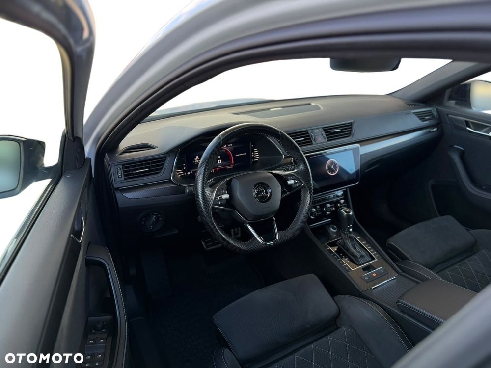 Skoda Superb 2.0 TDI SCR 4x4 Sportline DSG - 11