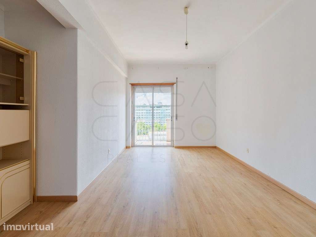 Apartamento T2 no Bairro do Liceu com excelentes areas - Grande imagem: 3/24