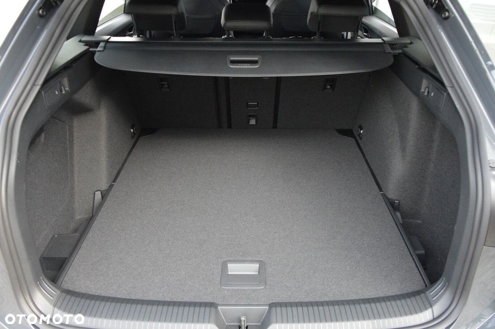 Volkswagen Golf - 27