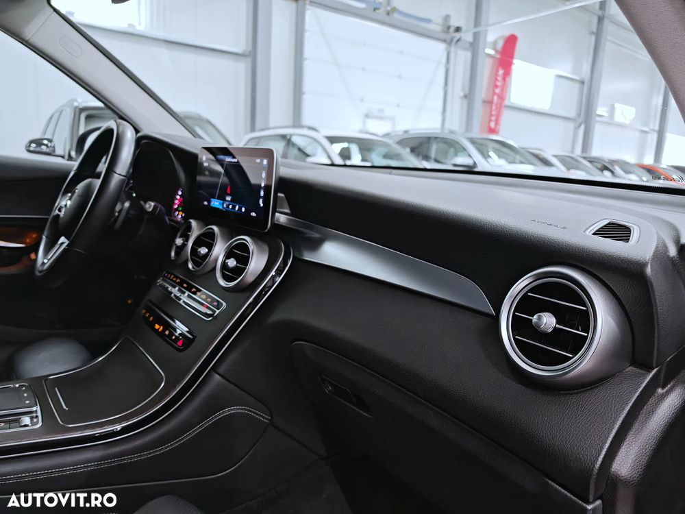 Mercedes-Benz GLC 220 d 4MATIC 9G-TRONIC - 29