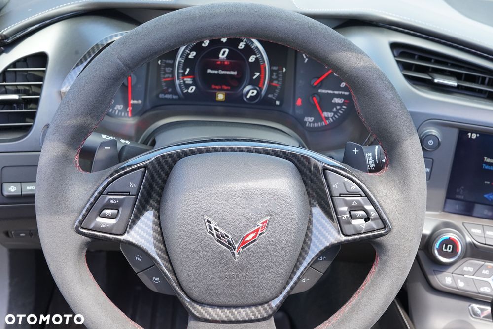 Chevrolet Corvette - 23