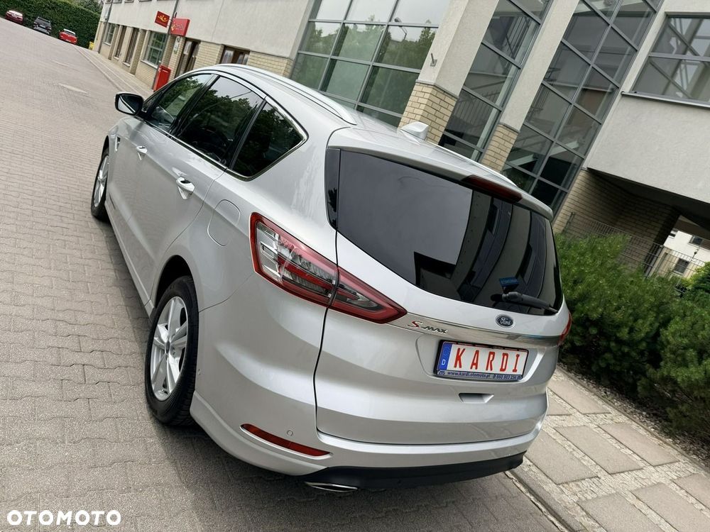Ford S-Max - 10