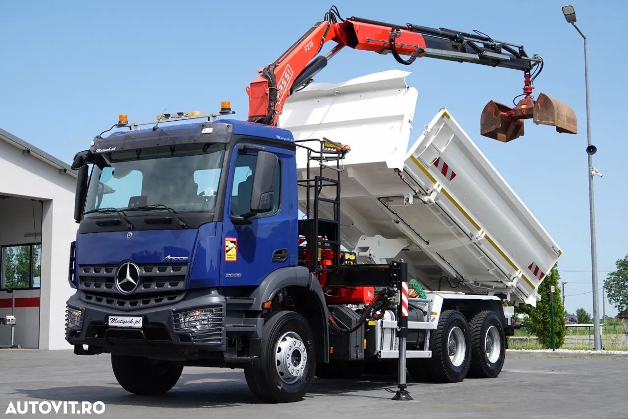 Mercedes-Benz AROCS 2636 / 6x4 / TIPPER / HYDROBORTA / + HDS FASSI F215 / RADIO CONTROL / ROTATOR / GRAB / EURO 6 - 1