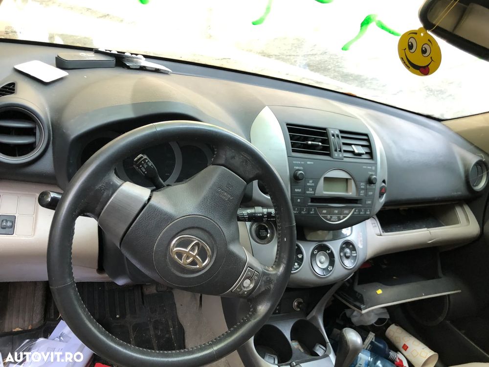 Dezmembrez Toyota RAV 4 motor VVT 16valve - 7