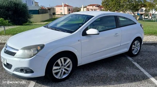 Opel Astra GTC 1.3 CDTI - 4