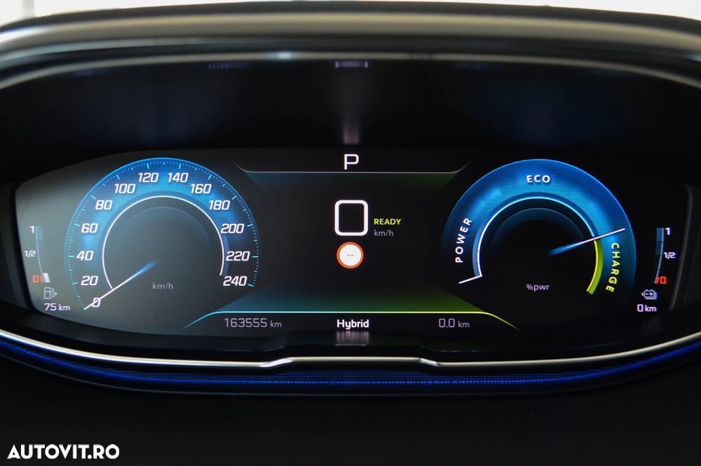 Peugeot 3008 PHEV 300 EAT8 4X4 Allure Pack - 19