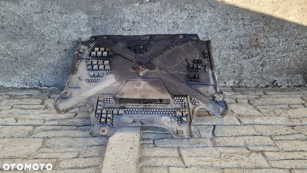 AUDI A4 B8 OSŁONA POD SKRZYNIĘ BIEGÓW 8K1863822L - 2