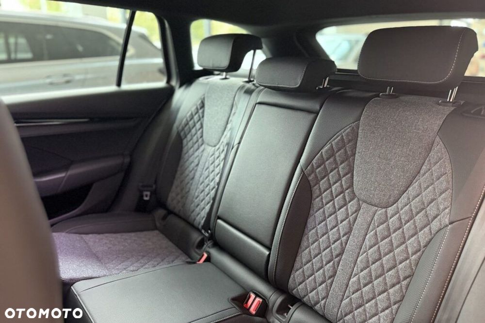Skoda Octavia 1.5 TSI mHEV Business DSG - 13