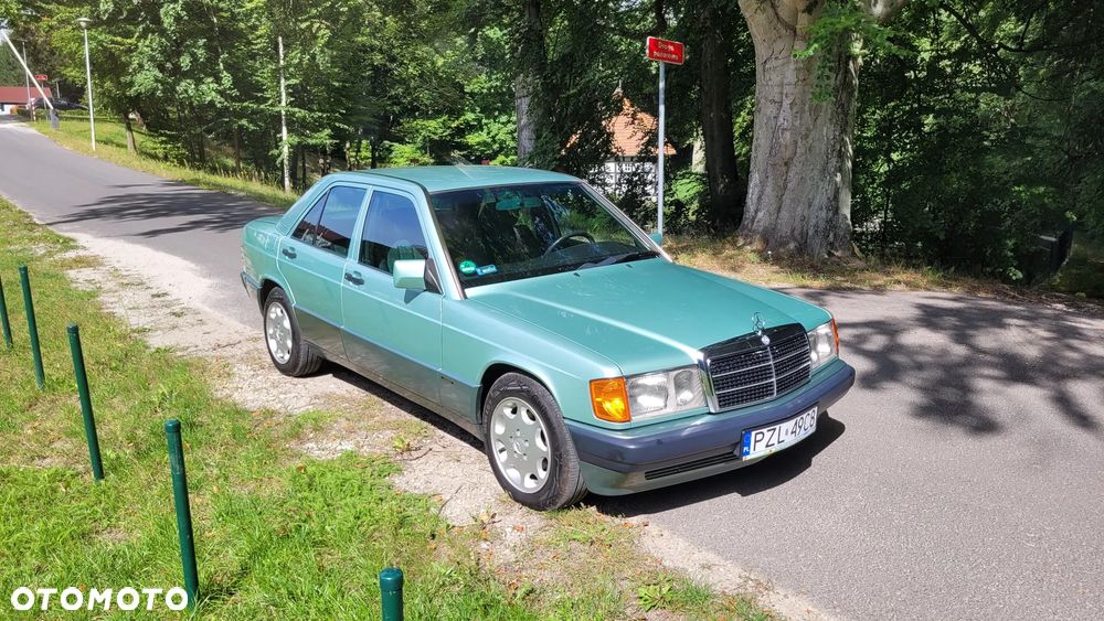 Mercedes-Benz W201 (190) - 3