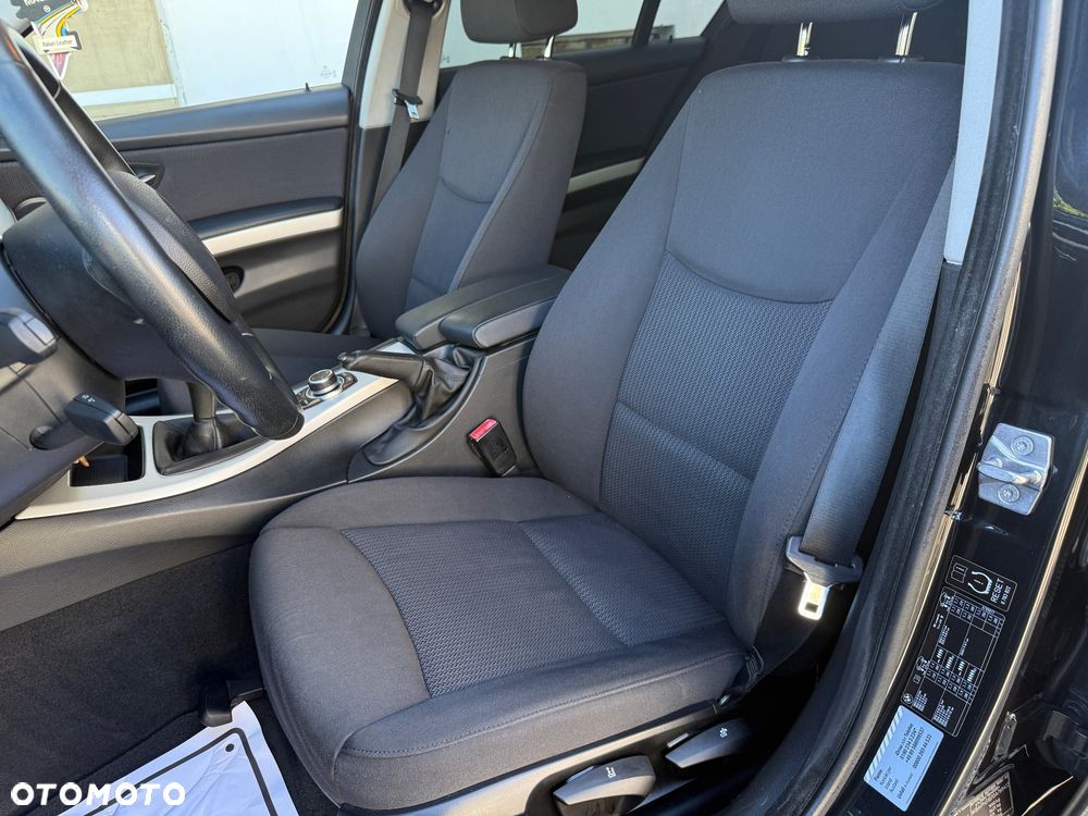BMW Seria 3 - 18