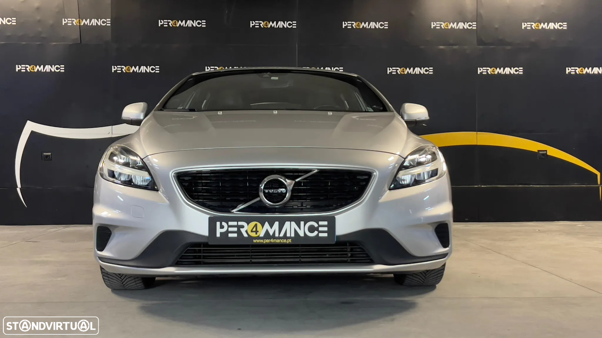 Volvo V40 2.0 D2 R-Design - 17