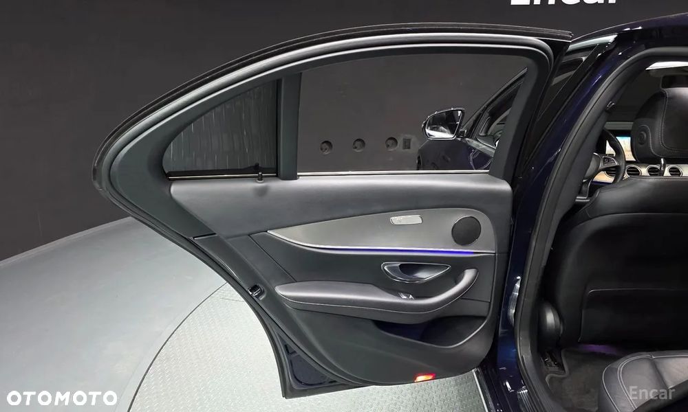 Mercedes-Benz Klasa E 300 d 9G-TRONIC Avantgarde - 15