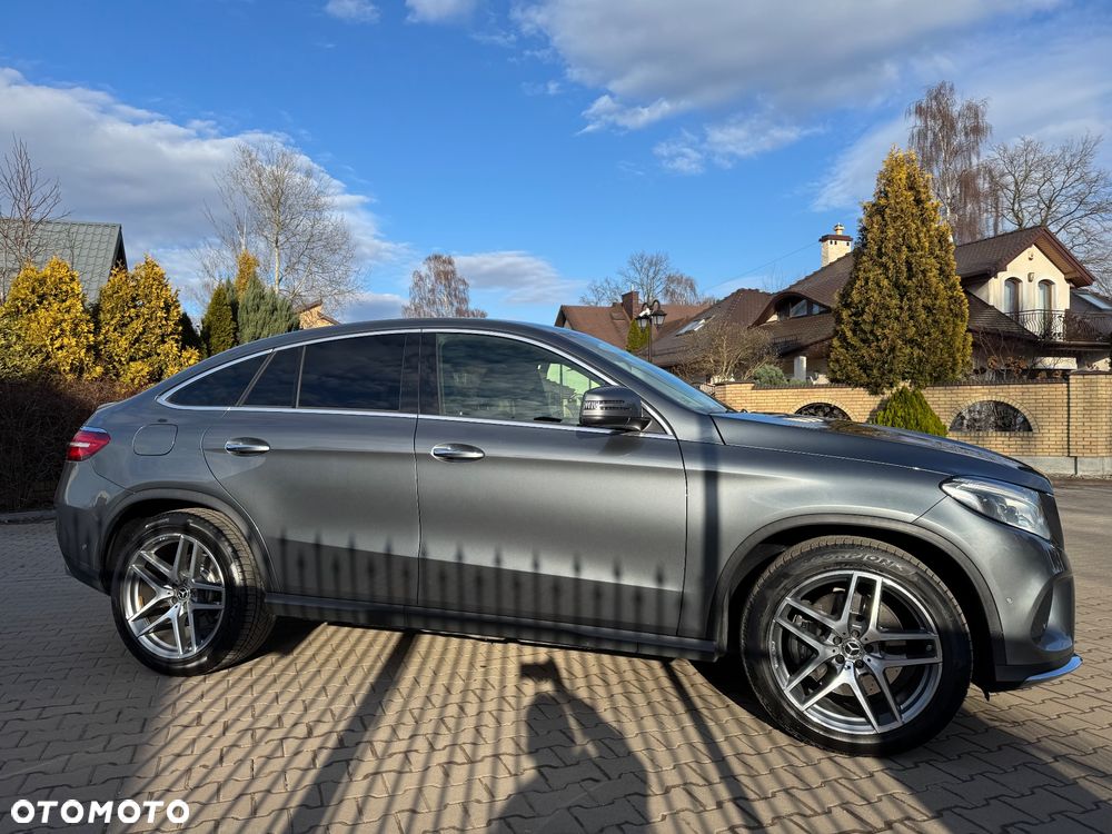 Mercedes-Benz GLE 400 4-Matic 9G-TRONIC - 9