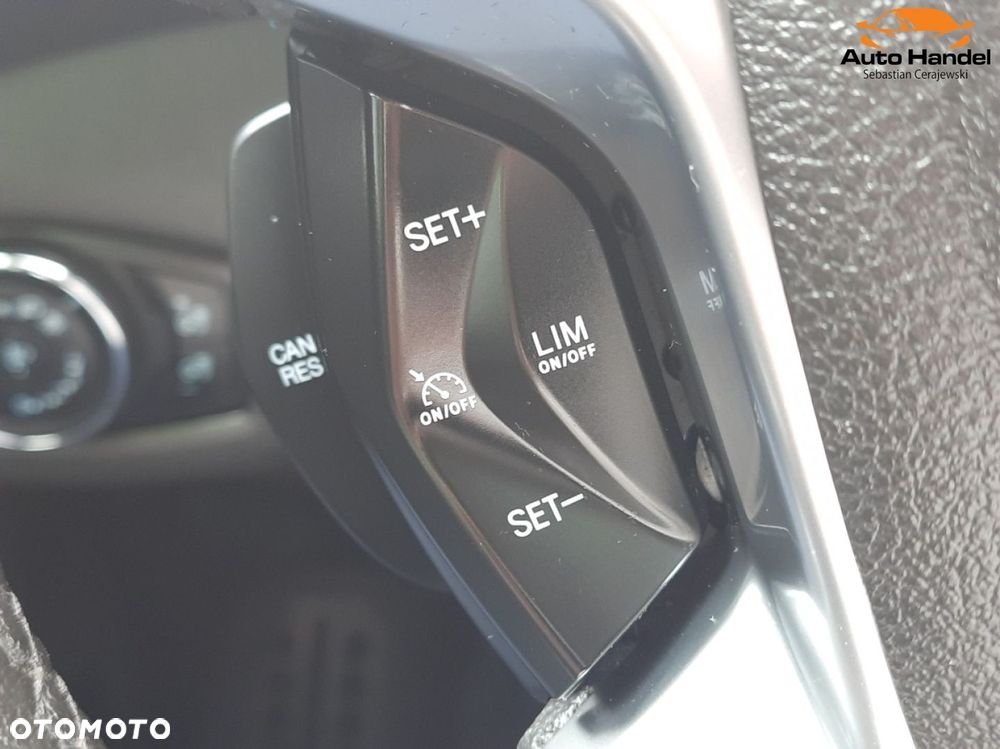 Ford Tourneo Connect 1.5 TDCi Start-Stop Titanium - 23