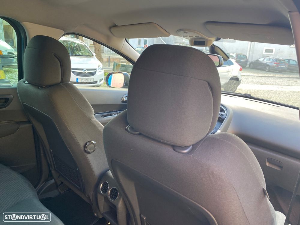 Peugeot 3008 1.6 HDi Active - 39