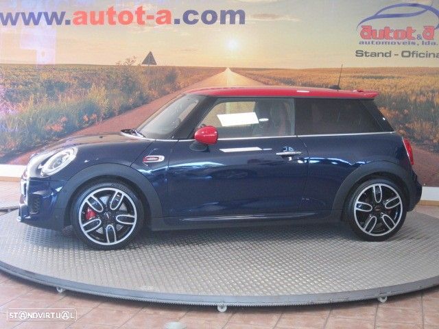MINI 3 Portas John Cooper Works Auto Desportiva - 2