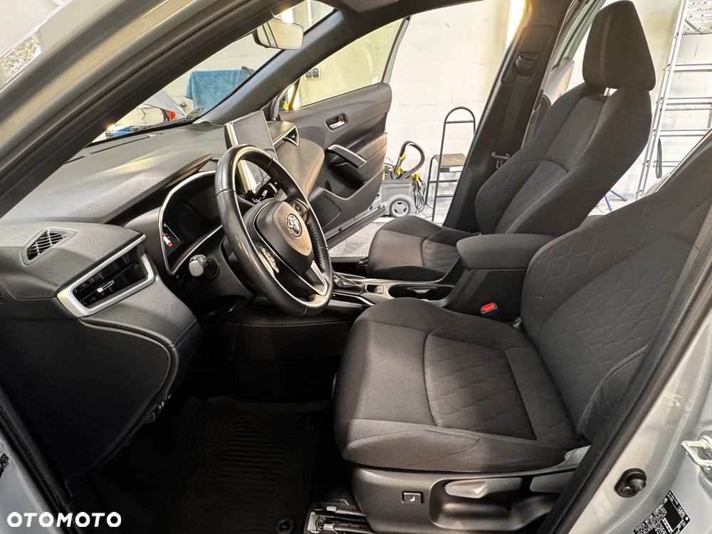Toyota Corolla Cross - 8