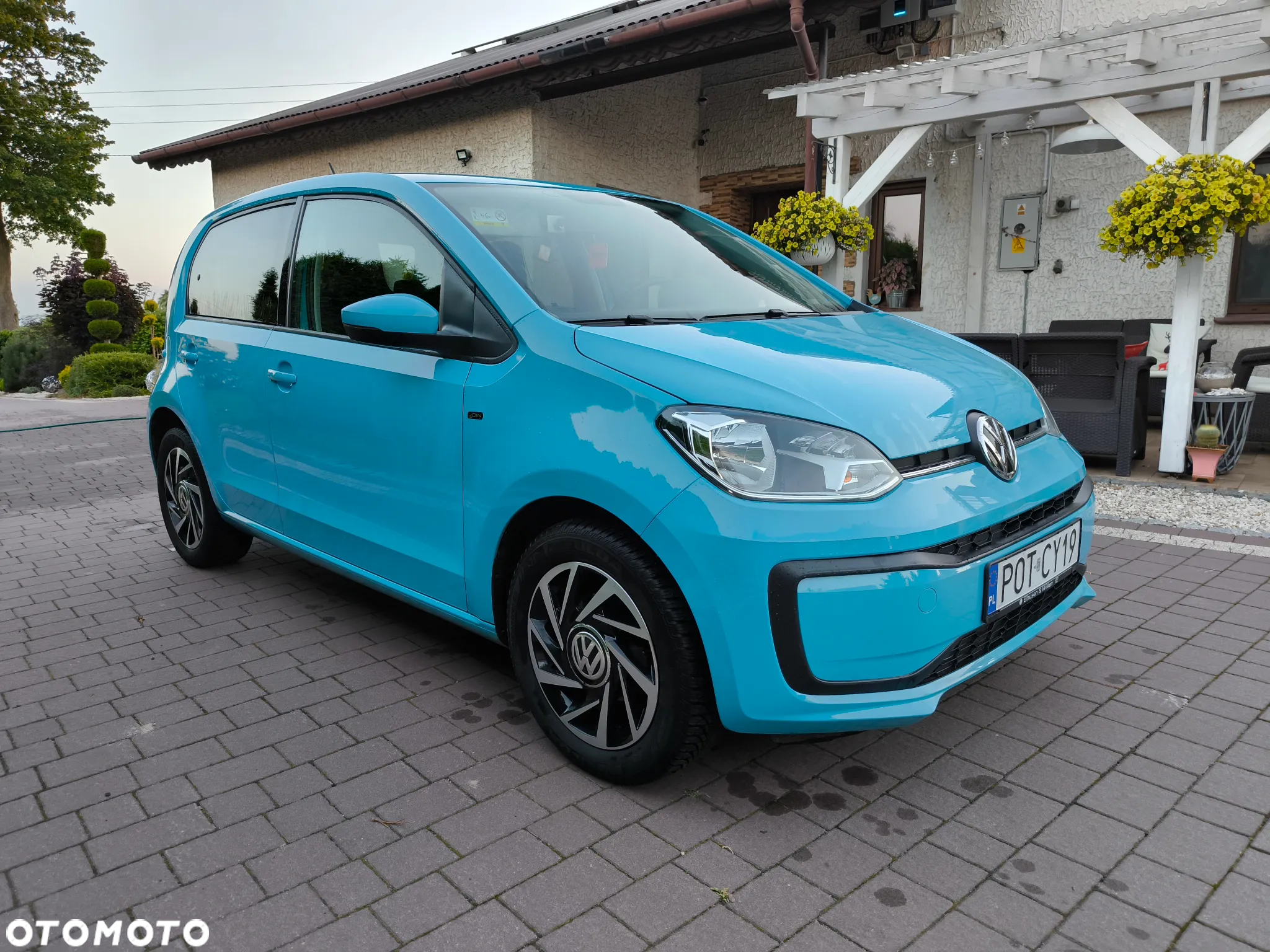 Volkswagen up! - 10