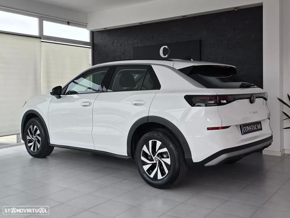 VW T-Roc 1.5 eTSI Trend DSG - 15