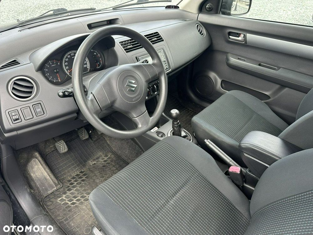 Suzuki Swift 1.3 Classic - 10