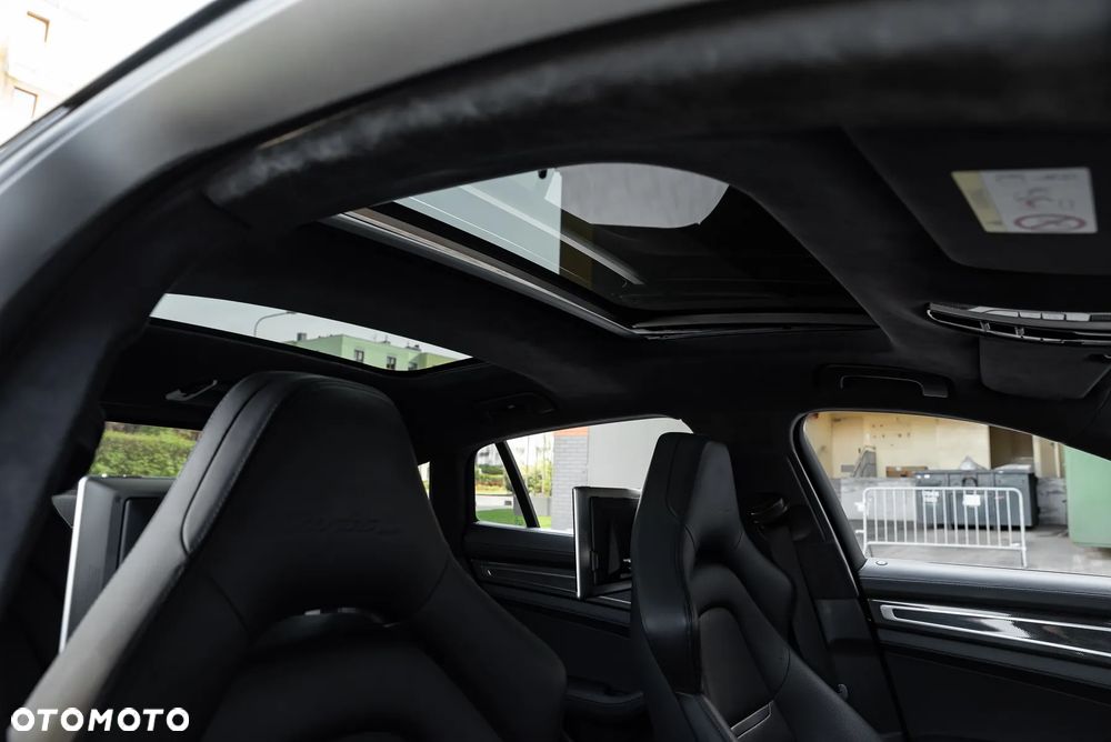 Porsche Panamera - 20