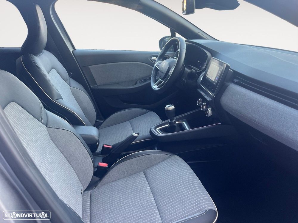 Renault Clio 1.0 TCe Techno - 15
