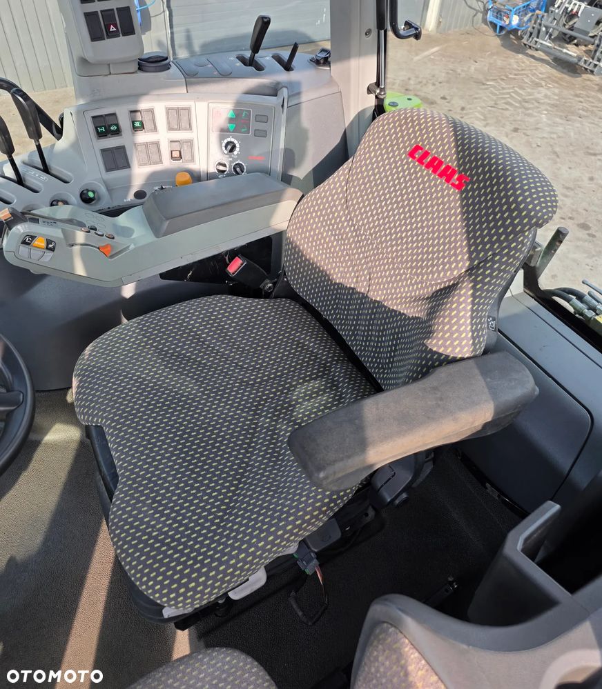 Claas Arion 640 Cis - 9