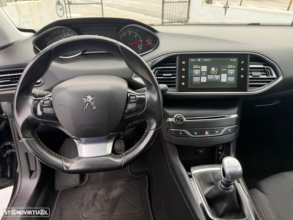 Peugeot 308 1.6 e-HDi Active - 16