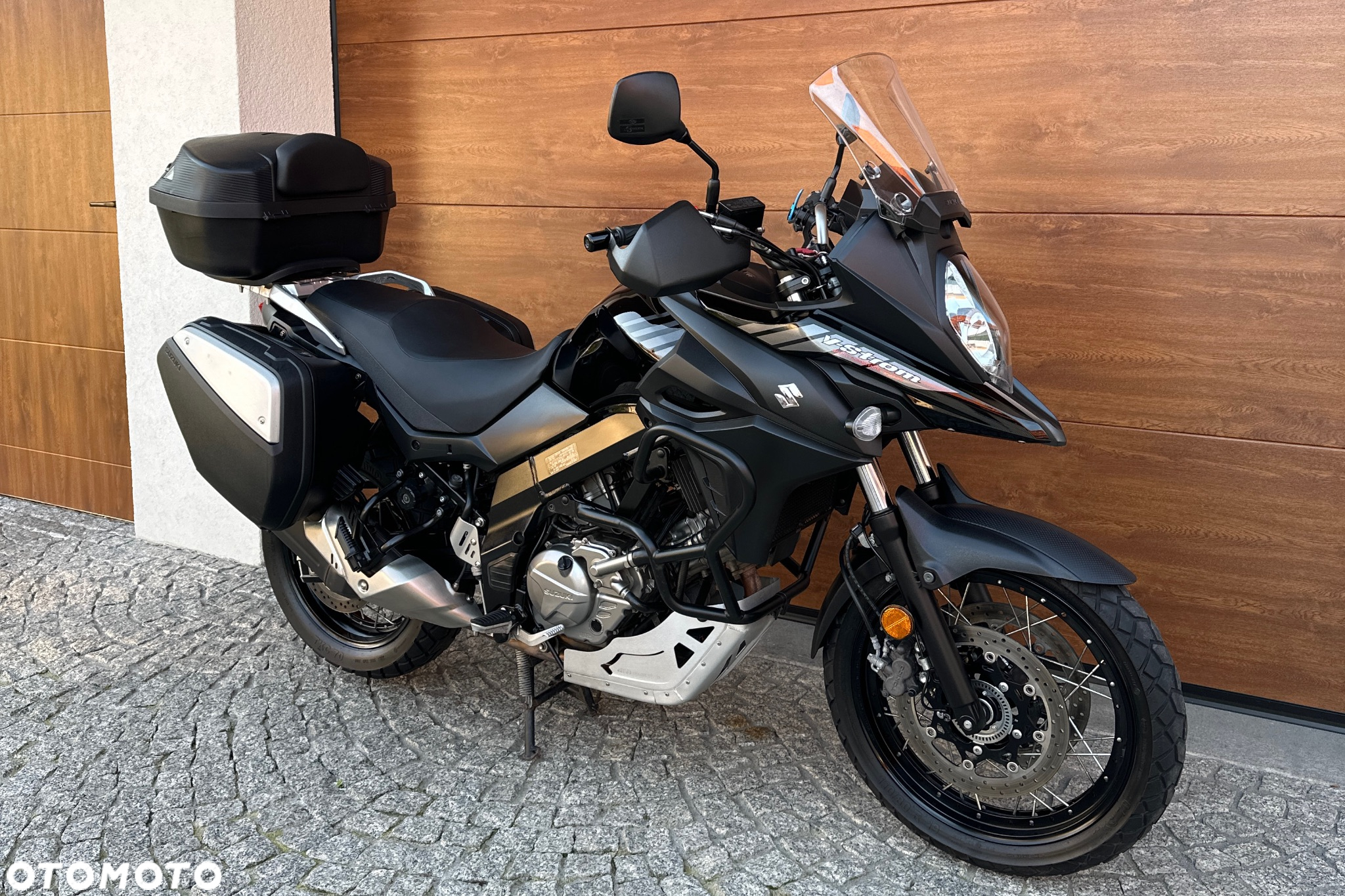 Suzuki DL - 2