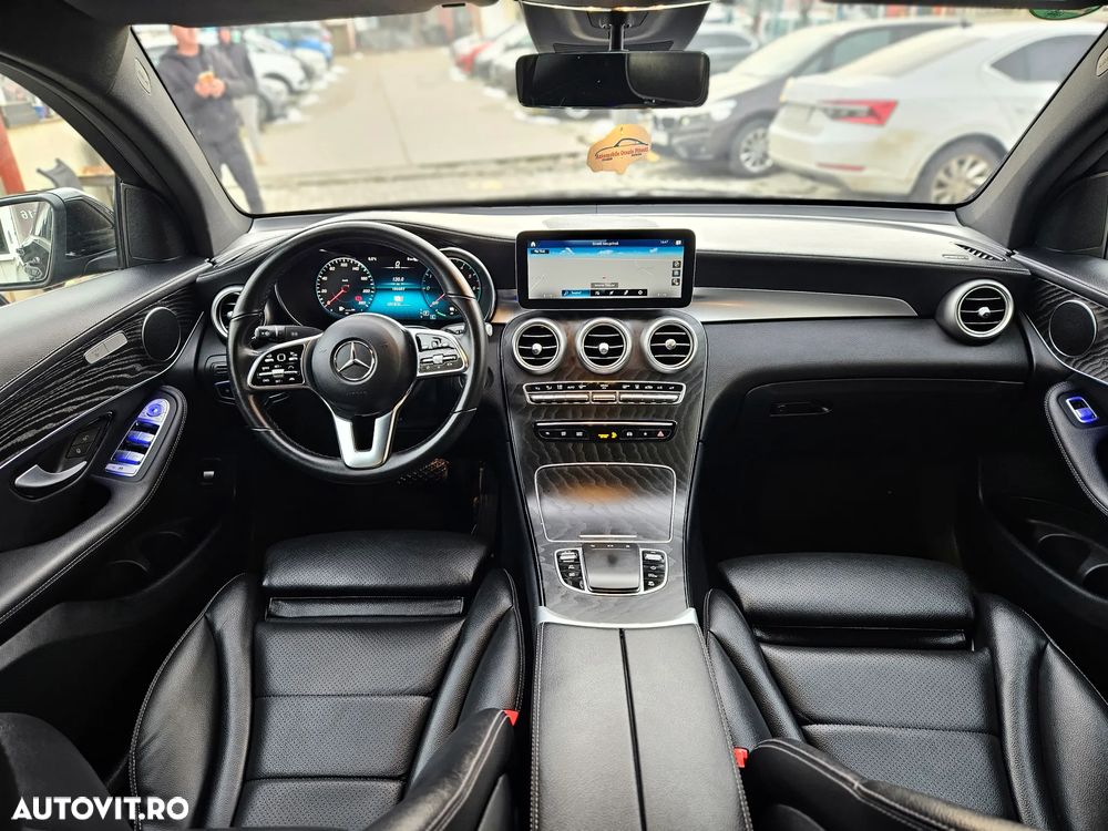 Mercedes-Benz GLC Coupe 300 de 4Matic 9G-TRONIC - 6
