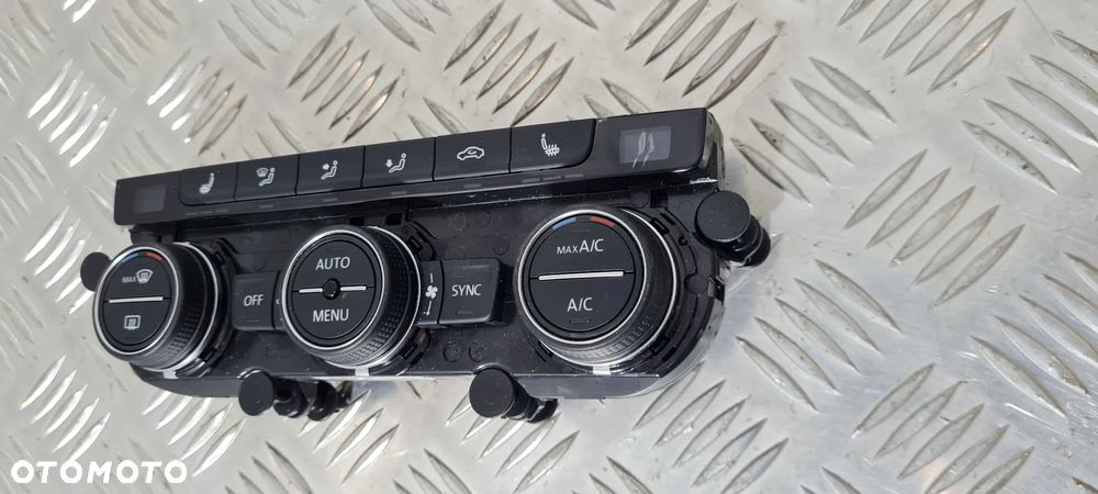 Vw Golf VII Panel Nawiewu Klimatyzacji - 1